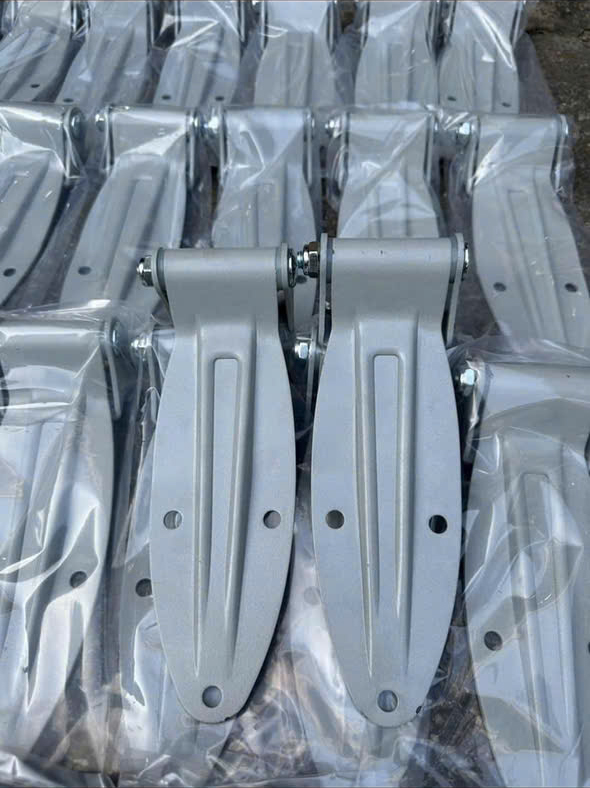 Bản lề xe tải